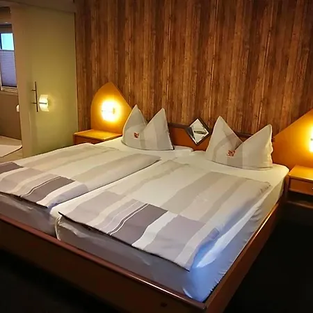 מלון Land-hotel Muehlengrund 3*